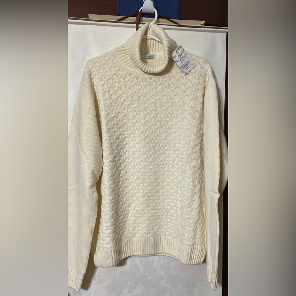 New with tag cable-knit turtleneck wool blend sweater by 7 Downie St., Large